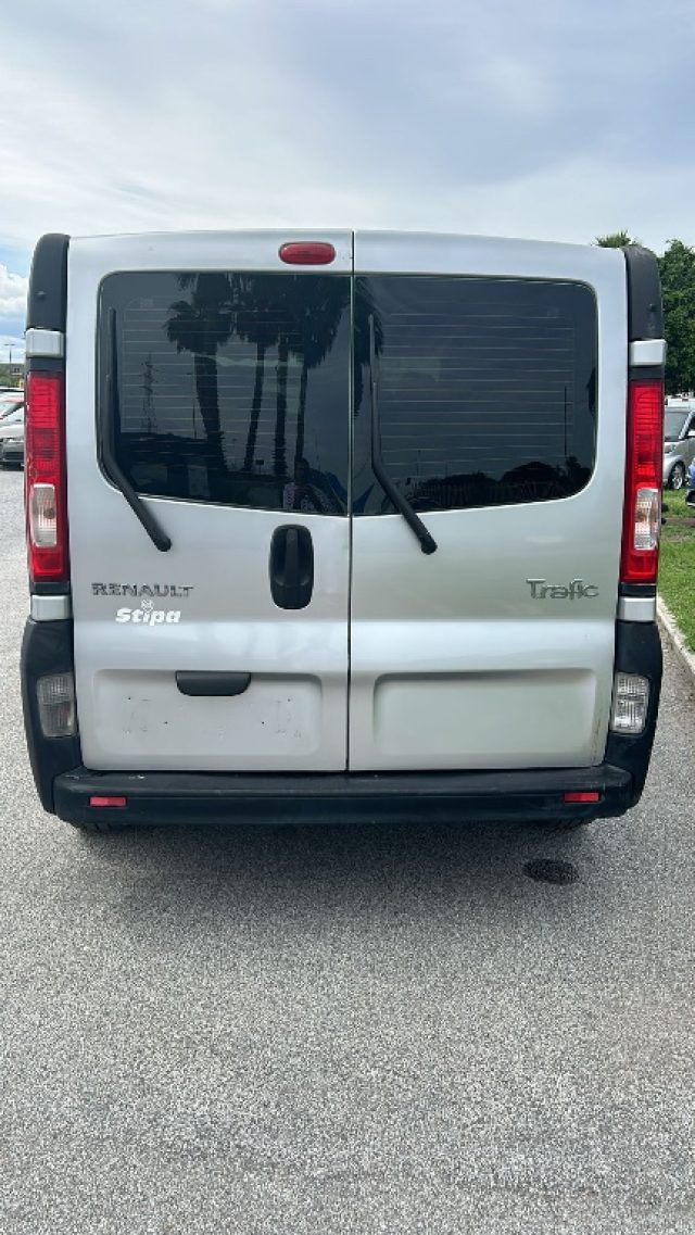 RENAULT Trafic usata, con Autoradio