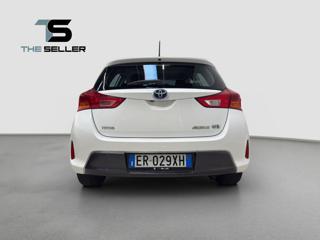 TOYOTA Auris usata, con Autoradio