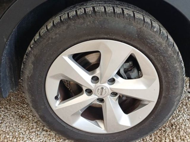 NISSAN Qashqai usata, con Controllo elettronico della corsia
