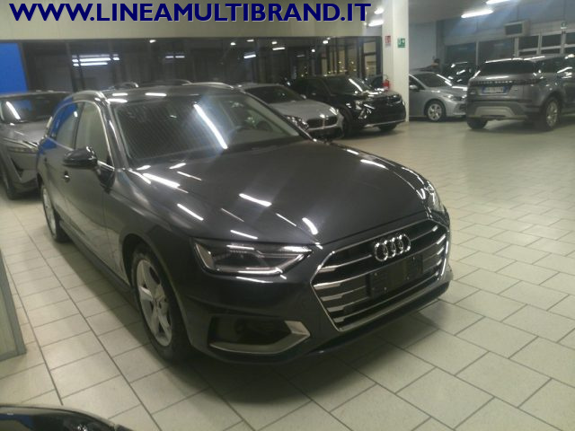 AUDI A4 usata, con USB