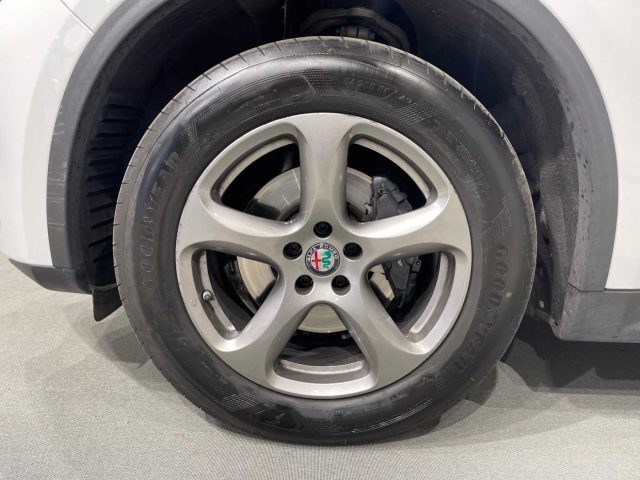 ALFA ROMEO Stelvio usata, con Controllo trazione