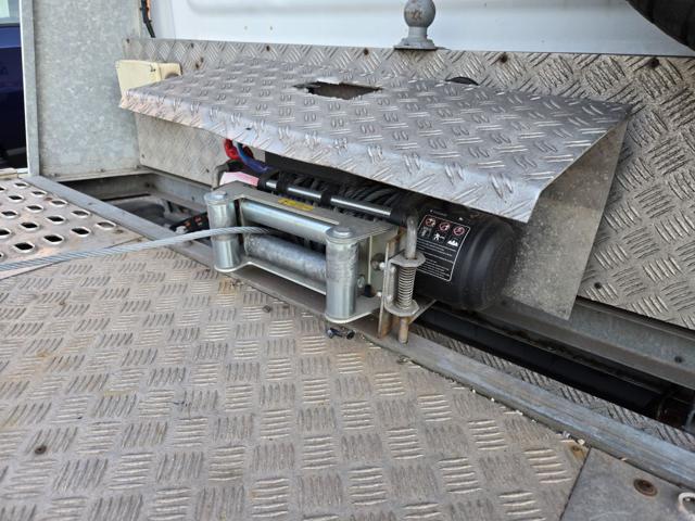 OPEL Movano usata, con Autoradio