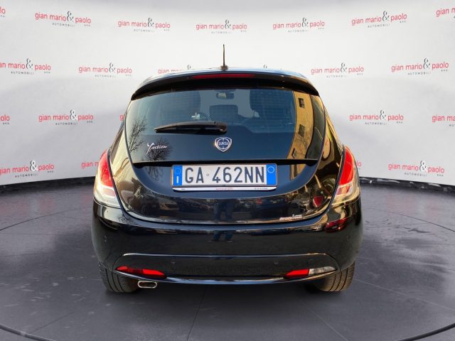 LANCIA Ypsilon usata, con Autoradio