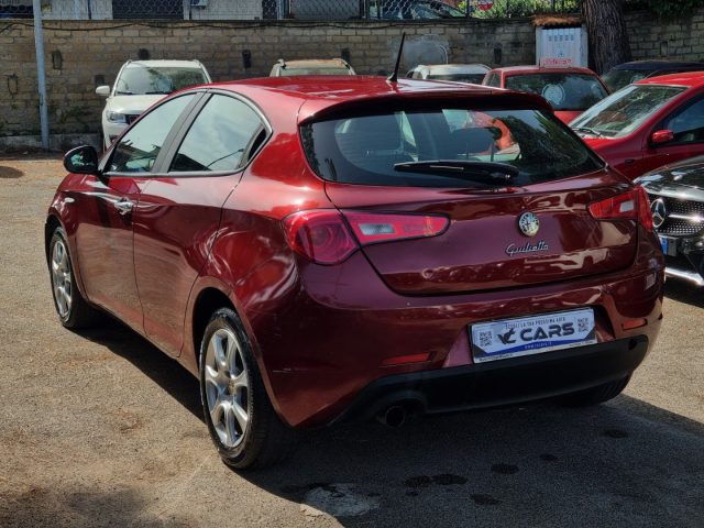 ALFA ROMEO Giulietta usata, con Autoradio