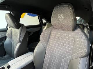 PEUGEOT 3008 usata, con Fari LED