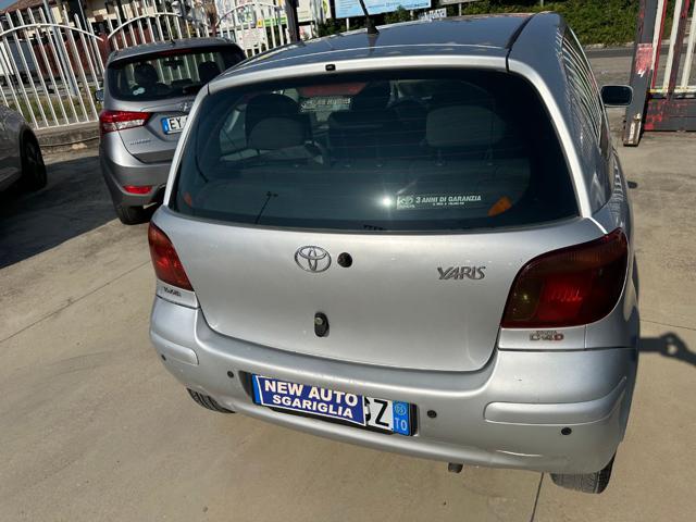 TOYOTA Yaris usata, con Autoradio