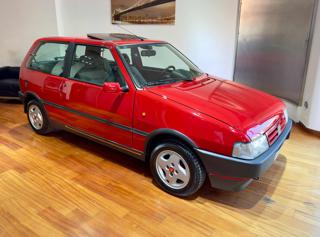FIAT Uno turbo i.e. cat 3 porte Europa