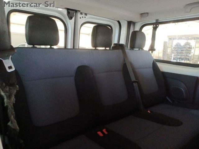 OPEL Vivaro usata 10