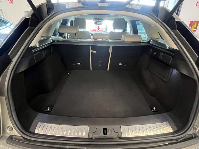 LAND ROVER Range Rover Velar usata, con Airbag laterali