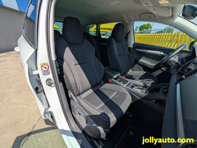 SKODA Karoq usata, con Bluetooth
