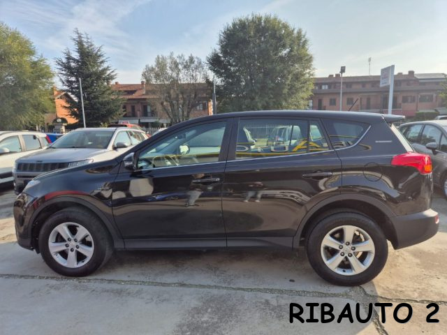 TOYOTA RAV 4 usata, con Cerchi in lega