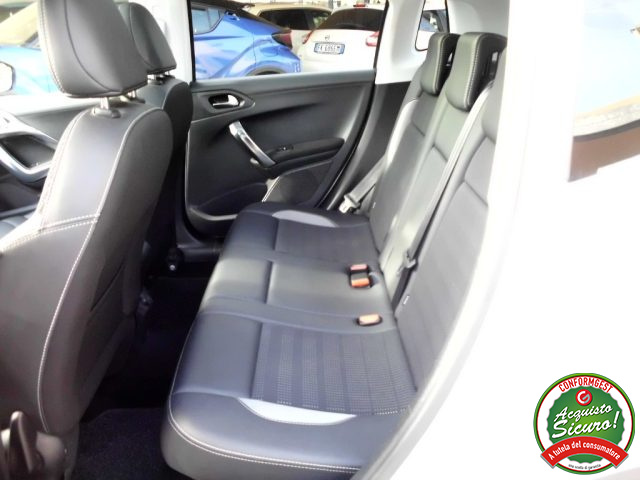 PEUGEOT 2008 usata, con Climatizzatore