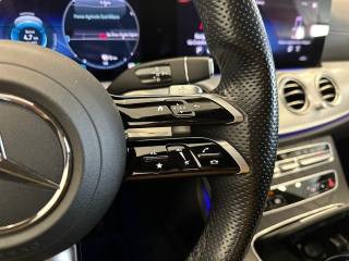 MERCEDES-BENZ E 300 usata, con Volante in pelle