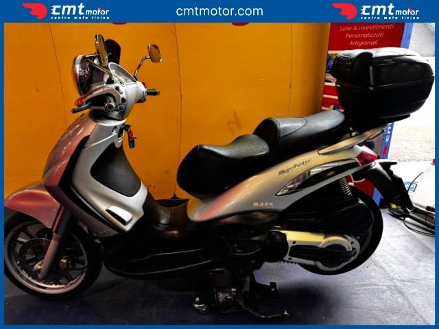 PIAGGIO Beverly 500 usata 3