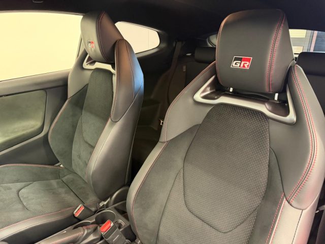 TOYOTA Yaris usata, con Climatizzatore