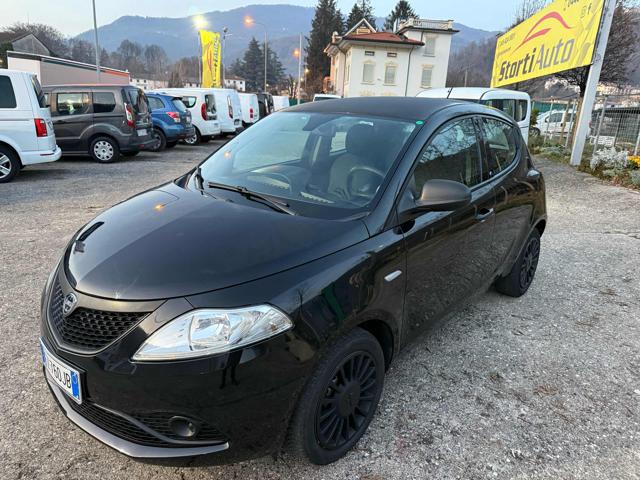 LANCIA Ypsilon usata, con Airbag