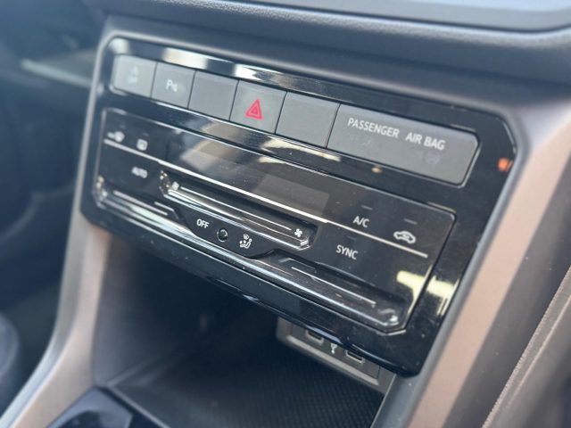 VOLKSWAGEN T-Cross usata, con ESP