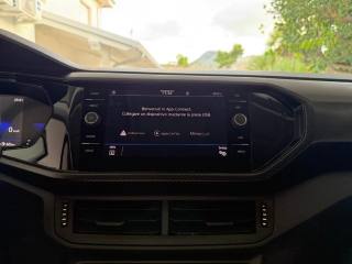 VOLKSWAGEN T-Cross usata, con Bracciolo