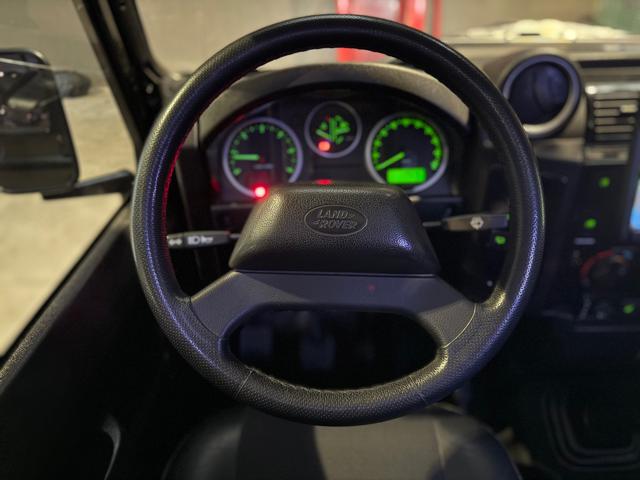 LAND ROVER Defender usata, con Interni in pelle