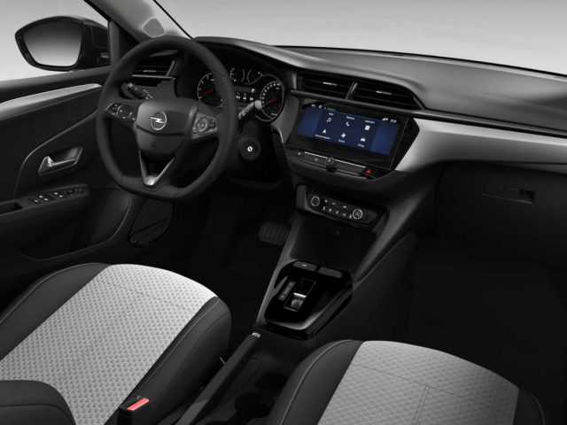 OPEL Corsa usata, con Autoradio