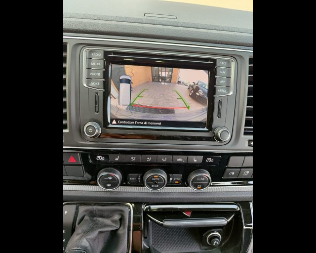 VOLKSWAGEN Multivan usata 15