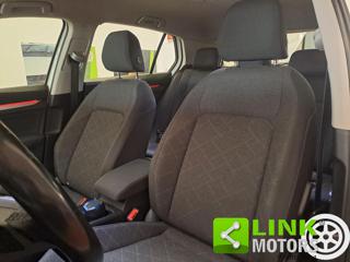 VOLKSWAGEN Golf usata, con Luci diurne