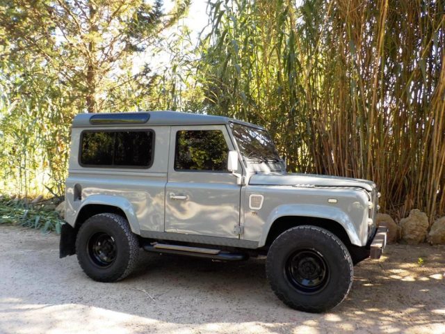 LAND ROVER Defender usata 18