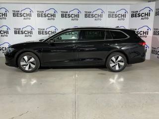VOLKSWAGEN Passat Variant usata, con Cerchi in lega