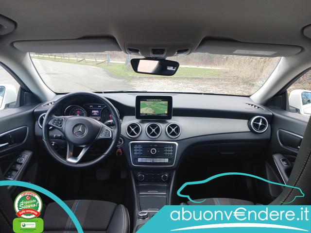 MERCEDES-BENZ CLA 200 usata, con Fari Xenon