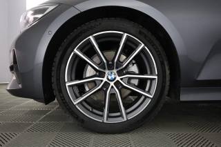 BMW 320 usata 8