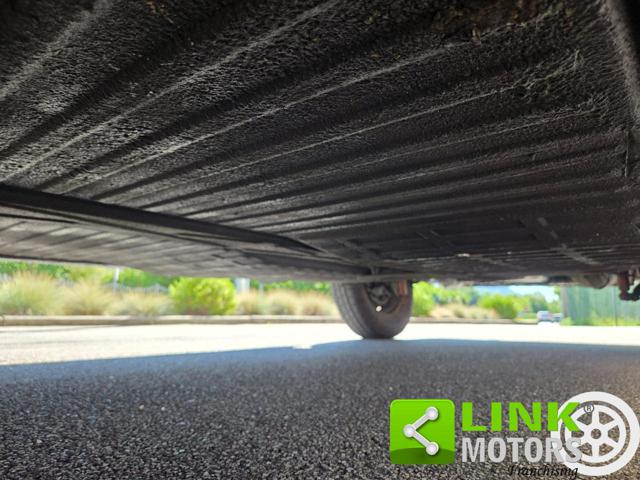 VOLKSWAGEN Karmann Ghia usata 8