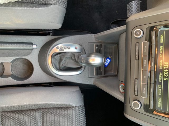 VOLKSWAGEN Touran usata, con Fendinebbia