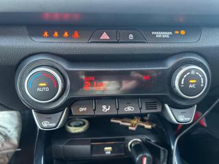 KIA Rio usata, con Specchietti laterali elettrici