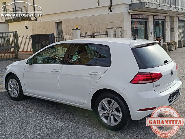 VOLKSWAGEN Golf usata, con Airbag testa