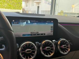 MERCEDES-BENZ GLA 200 usata, con Fari LED
