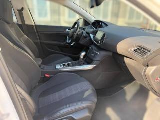 PEUGEOT 308 usata, con Autoradio