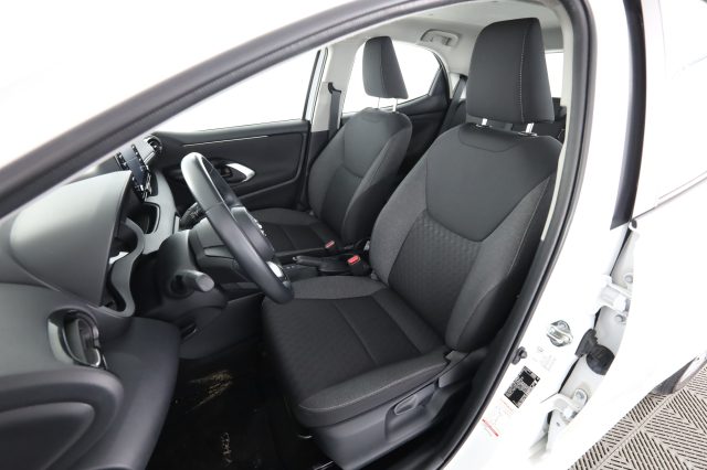 TOYOTA Yaris usata 2