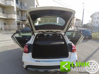 MERCEDES-BENZ GLA 200 usata 18
