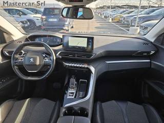 PEUGEOT 5008 usata, con Fari LED