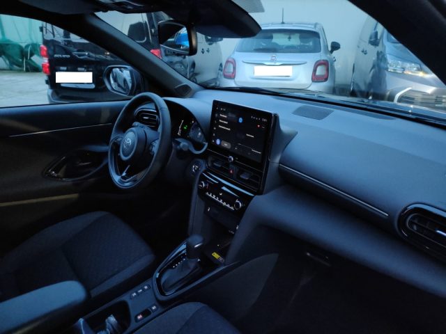 TOYOTA Yaris Cross usata, con Bracciolo