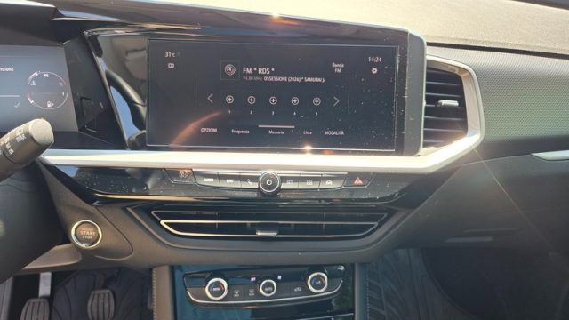 OPEL Grandland usata, con Luci diurne LED