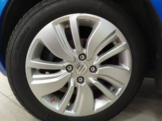 SUZUKI Swift usata, con Sedile posteriore sdoppiato