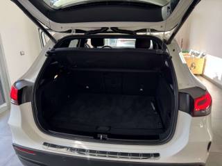 MERCEDES-BENZ GLA 200 usata, con Controllo automatico clima