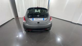 LANCIA Ypsilon usata, con Autoradio
