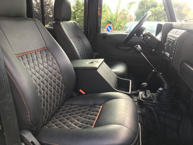 LAND ROVER Defender usata, con Volante in pelle