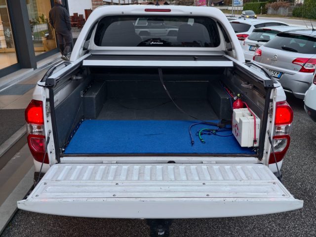 NISSAN Navara usata, con Sistema di navigazione