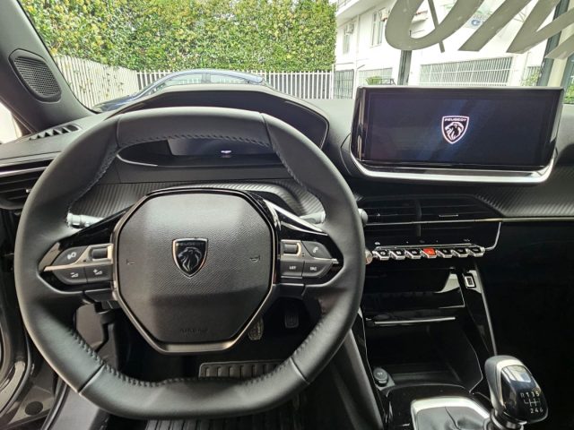 PEUGEOT 2008 usata, con Cruise Control