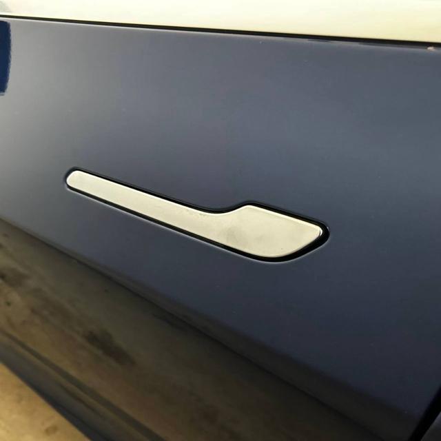 TESLA Model 3 usata, con Autoradio digitale