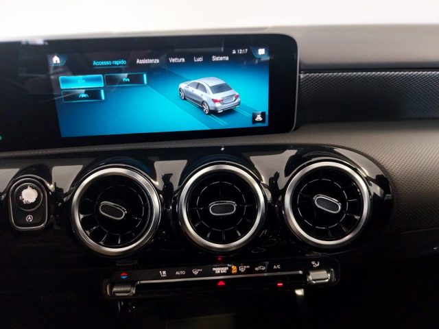 MERCEDES-BENZ A 180 usata, con USB