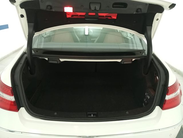 MERCEDES-BENZ E 250 usata, con Regolazione elettrica sedili